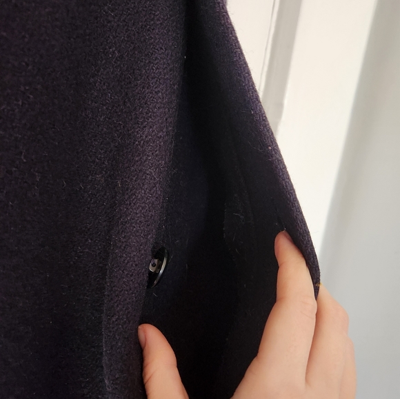 💙60's Navy Cape💙 - Picture 2 of 5